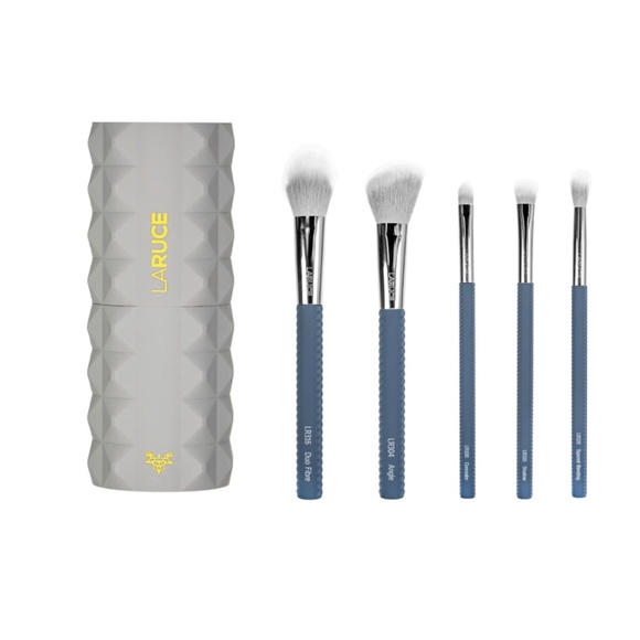 New Laruce Christine Brush set - Picture 1 of 3